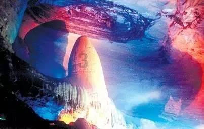逃离幻想金字塔